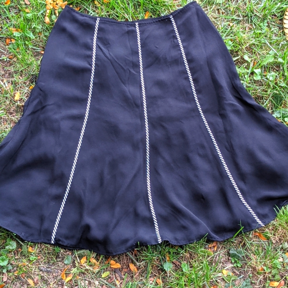 Black Knee-length Skirt